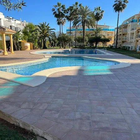 Palm Garden Pool & Parking