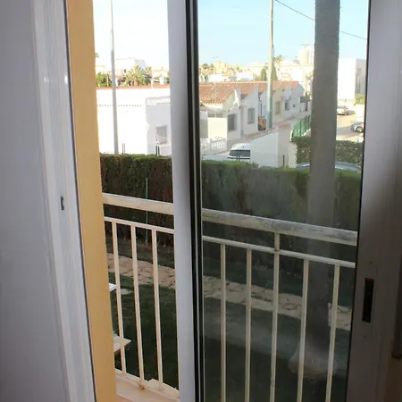 Palm Garden Pool & Parking