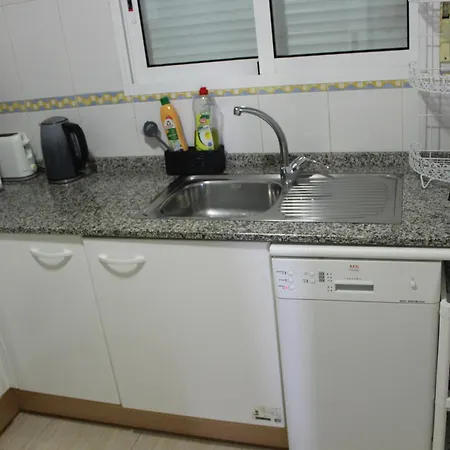 Service * Denia